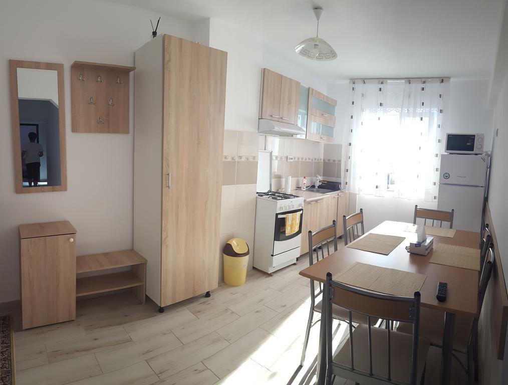 Апартаменти Apartament Lupu - Ефоріє-Норд Екстер'єр фото