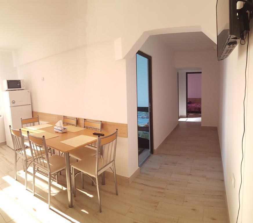 Апартаменти Apartament Lupu - Ефоріє-Норд Екстер'єр фото
